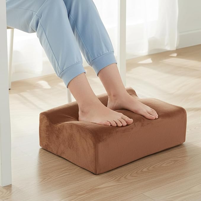 Foot Rest for Under Desk at Work, Ergonomic Footrest Multifunctional 3-Tier Foot Stool, Support Foot Pillow for Office Chair Gaming Chair Leg Elevation Pillow (Brown, One Size)