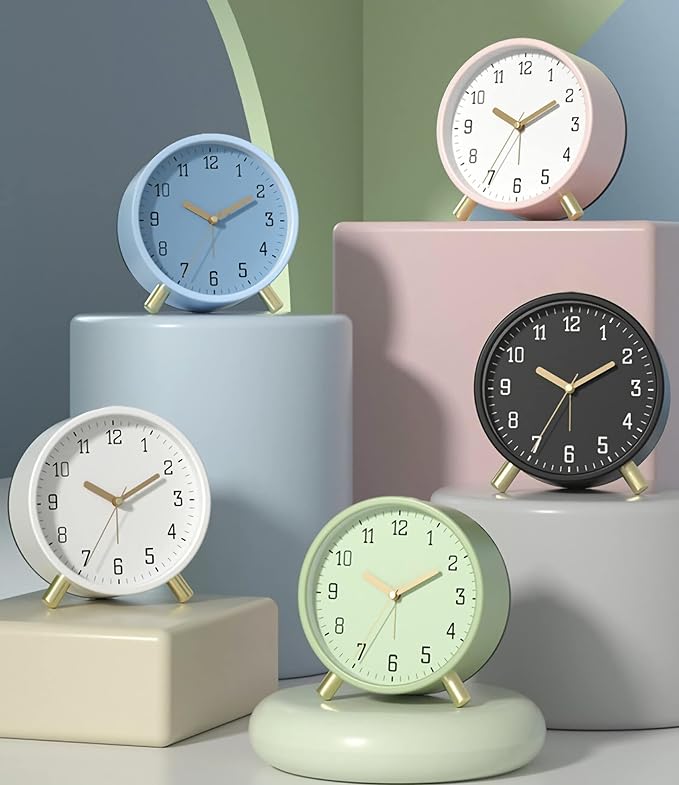 SHISEDECO Small Analog Alarm Clock, Battery Operated Desk Clock, Black | Bedside Analog Non-Ticking Silent Small Deskclock Battery Operated for Living Room, Bedroom, Office
