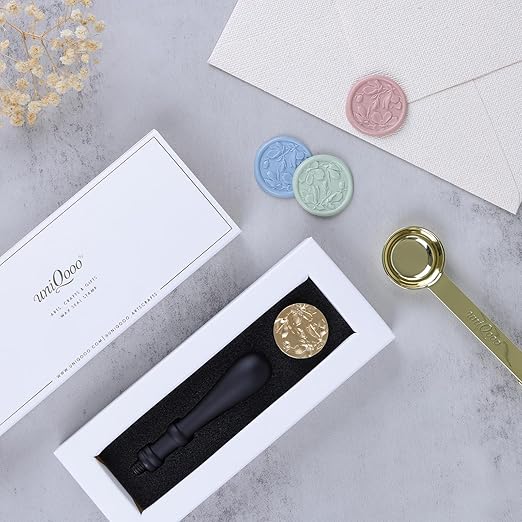 UNIQOOO Flowers Wax Seal Stamp - Botanical Theme Floral; Vintage Brass Stamp Head with Wood Handle for Wedding Invitation Gift Wrap Envelopes Christmas Card
