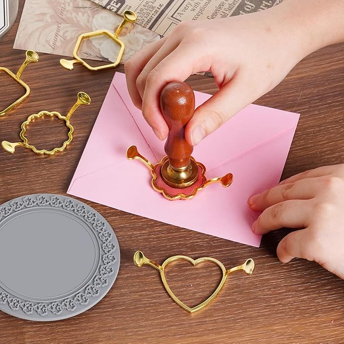 cnomg 7pcs Metal Wax Seal Molds Gold Wax Seal Mat Wax Seal Molds kit for Invitations Envelopes Gifts Wine Packaging