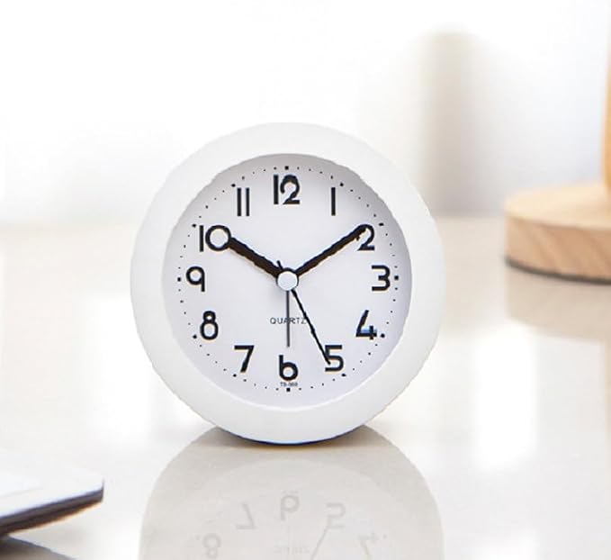 HIQU and HIST Alarm Clock with Backlight, 4 Inches White Desk Clock (White)