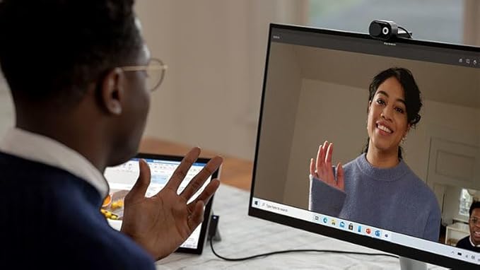 Microsoft Modern Webcam with Built-in Noise Cancelling Microphone, Integrated Privacy Shutter, Video with HDR, Auto-Focus, Light Correction, USB Connectivity, Certified for Teams/Zoom