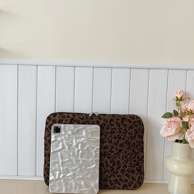 Leopard Puffy Laptop Sleeve 11,13,15 Inch Cheetah Print Quilted Laptop Case Protective Padded Computer Sleeve for MacBook