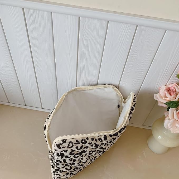 Leopard Puffy Laptop Sleeve 11,13,15 Inch Cheetah Print Quilted Laptop Case Protective Padded Computer Sleeve for MacBook