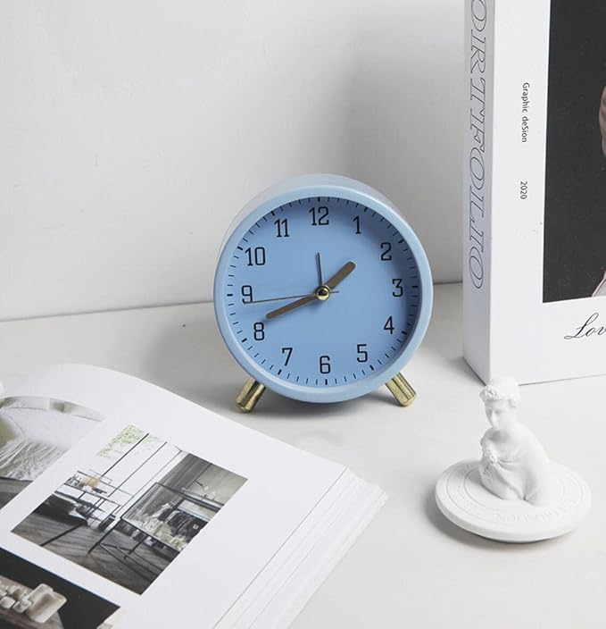 SHISEDECO Small Analog Alarm Clock, Battery Operated Desk Clock, Blue | Bedside Analog Non-Ticking Silent Small Deskclock Battery Operated for Living Room, Bedroom, Office