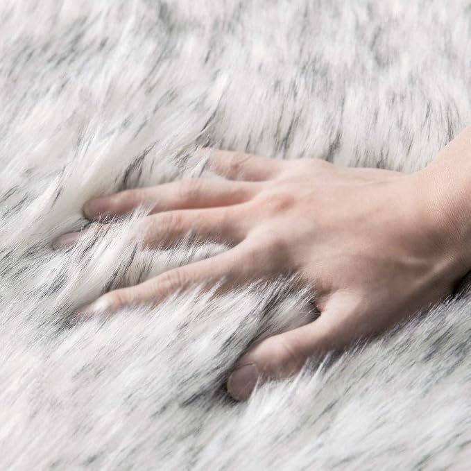 MIULEE Luxury Super Soft Fluffy Area Rug Faux Fur Sheepskin Rug Decorative Plush Shaggy Carpet for Bedside Sofa Floor 2 x 6 Feet, Gradient Grey