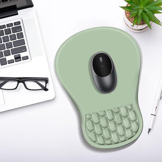 YIWEI Ergonomic Mouse Pad with Wrist Rest - Comfortable Office Mousepad with Memory Foam Wrist Support for Carpal Tunnel Relief, Mouse Pads with Non-Slip Base for Gaming and Home (Green)
