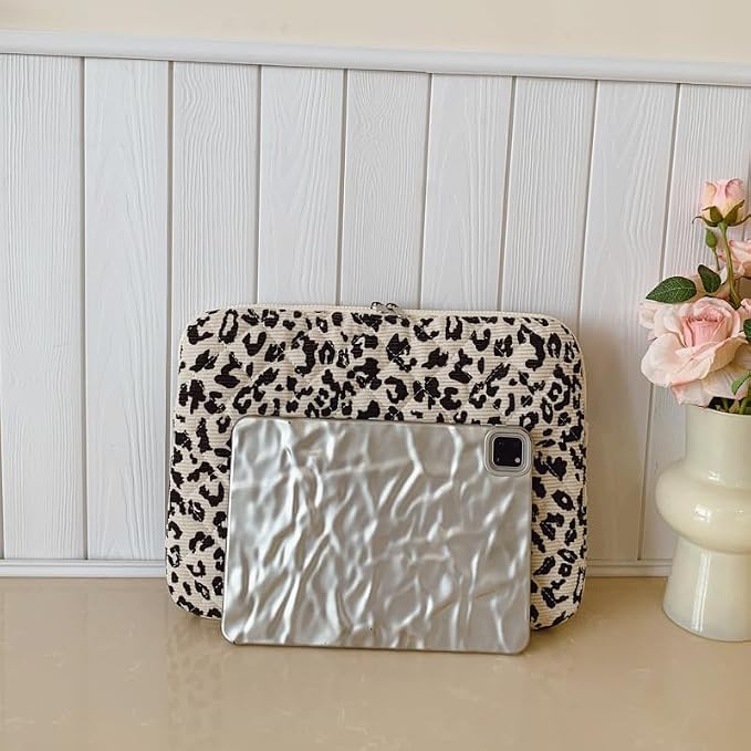 Leopard Puffy Laptop Sleeve 11,13,15 Inch Cheetah Print Quilted Laptop Case Protective Padded Computer Sleeve for MacBook