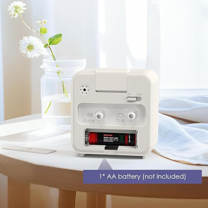 Analog Alarm Clocks, Non Ticking Table Clock with Luminous Hand & Large Display, Battery Powered Silent Bedside Alarm Clock with Night Light Function & Snooze, for Bedroom, Office (White)