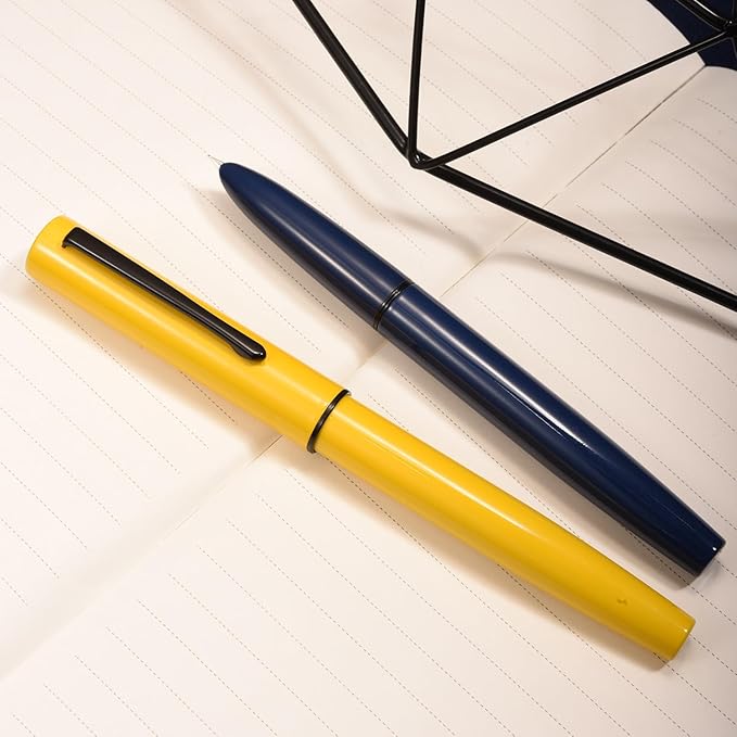 HONG DIAN C1 Fountain Pen Fine Nib, Snow White & Classic Retro Design Metal Pen with Ink Converter
