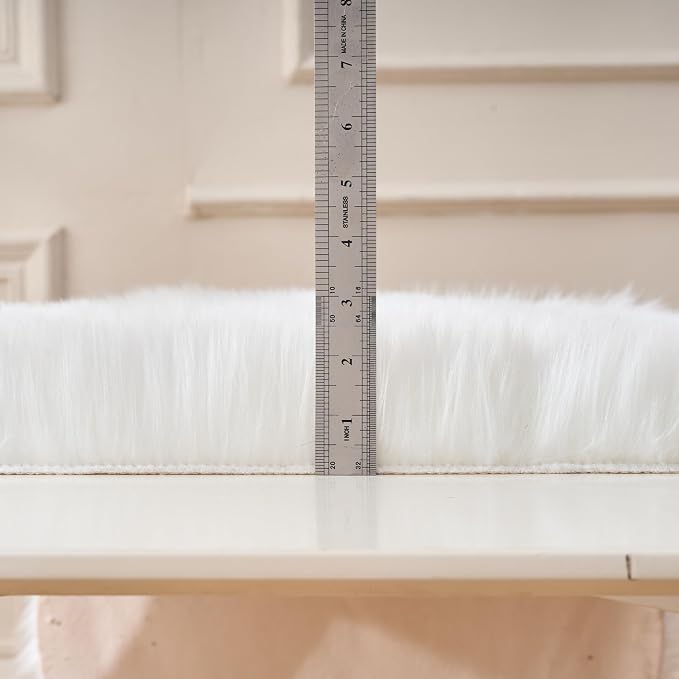 EasyJoy Faux Sheepskin Rug, Fluffy Faux Fur Rug, Ultra Soft Shag Area Rug with Non-Slip Backing for Bedroom, Living Room, Nursery, Kids Room(4 x 4 ft Round, White)