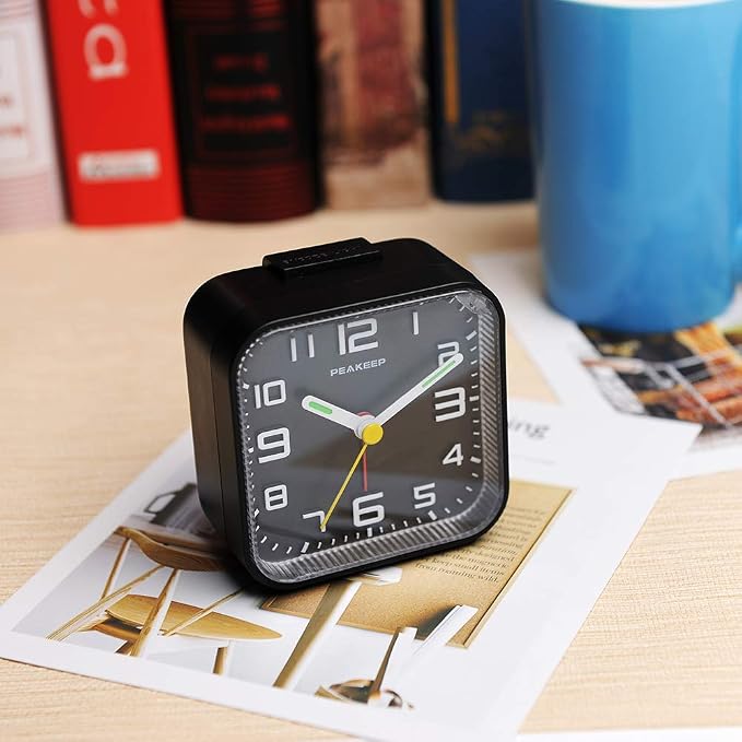 Peakeep 3D Numbers No Tick-Tock Analog Alarm Clock Classic Beep Sound | Snooze, Manual Light and Battery Powered Small for Travel (Black-3D)