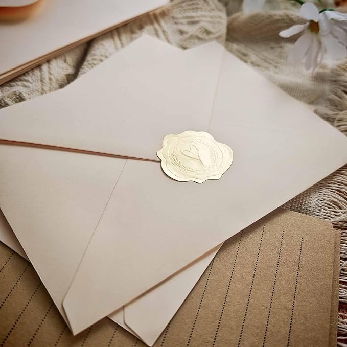 Stationery Set,Premium Velvet-Touch envelopes 4x6 Envelopes 14 PCS with 28 PCS Stationery Paper,Unique Design Colors for Love Letter, Party Invitations (Ivory White)
