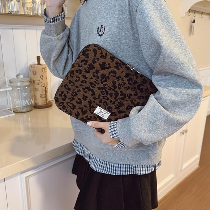 Leopard Puffy Laptop Sleeve 11,13,15 Inch Cheetah Print Quilted Laptop Case Protective Padded Computer Sleeve for MacBook