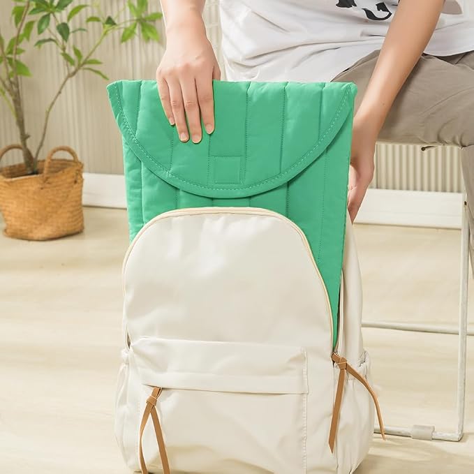 Puffy Laptop Sleeve 15-16 Inch Light Green, Protective Carrying Case for Men and Women, Cute Case Bag Compatible with 15 Inch and 16 Inch Laptops, for MacBook Air M2 M1, Asus/Dell Xps/Lenovo in Cover