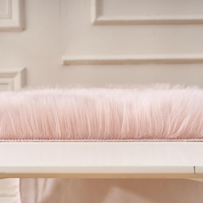 EasyJoy Faux Sheepskin Rug, Fluffy Faux Fur Rug, Ultra Soft Shag Area Rug with Non-Slip Backing for Bedroom, Living Room, Nursery, Kids Room(4 x 4 ft Round, Pink)