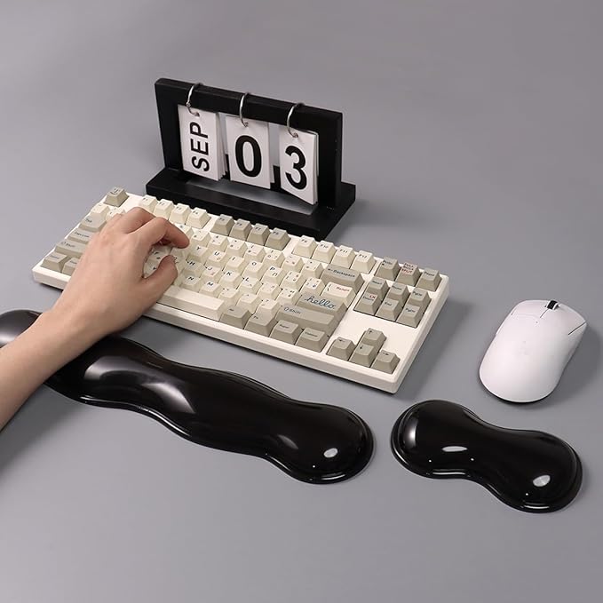 Ergonomic Silicone Gel Keyboard and Mouse Wrist Rest Set – Clear Wrist Rest for Keyboard 60%/68%/75%, Comfort & Support for Typing and Gaming(Black)