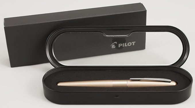 PILOT Metropolitan Collection Fountain Pen, Gold Barrel, Classic Design, Medium Nib, Black Ink (91109)