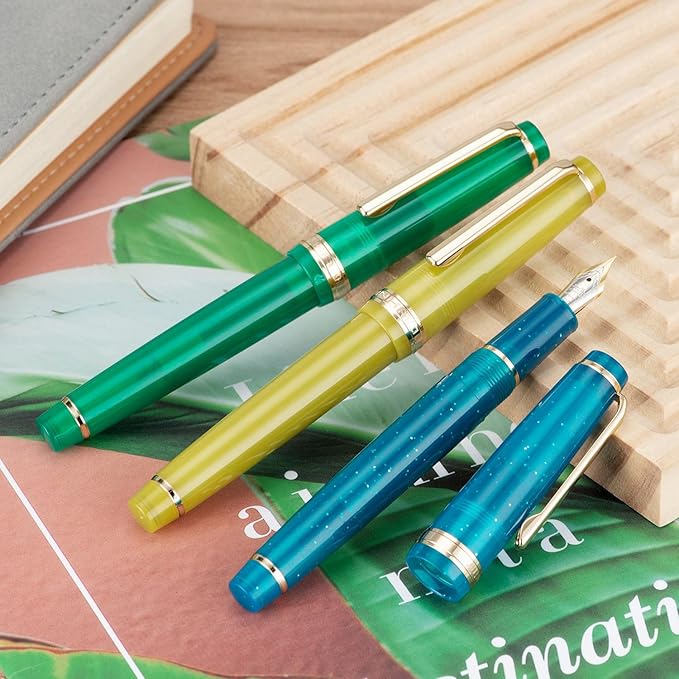 Jinhao 82 Acrylic Fountain Pen, Iridium Medium Nib with Ink Converter, Transparent Peacock Blue Fluorescent Classic Design Smooth Writing Pen (Gold Trim)