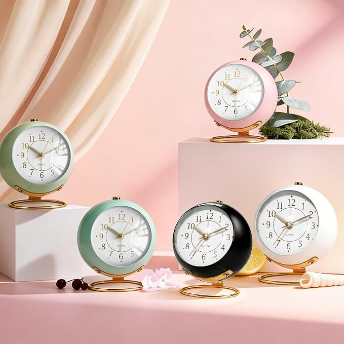 Analog Alarm Clock, Retro Small Desk Clock with Night Light, Backlight Cute Simple Design, Silent Non-Ticking, Battery Powered, Clock for Bedroom,Travel,Kitchen,Bedside Desktop Decor