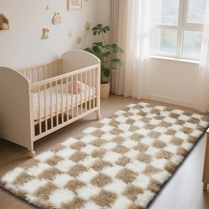 Checkered Rug for Bedroom, 3x5 Beige and White Area Rugs, Classic Checkered Carpets Shag Area Rug, Bedside Rugs for Living Room Bedroom Room Home Decor