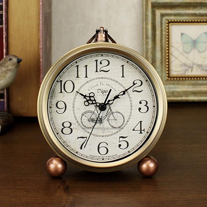 Maxspace Metal Golden Table Clock, Retro Vintage Non-Ticking Small Alarm Clock,Battery Operated Silent Quartz Movement HD Glass Desk Clock for Bedroom Living Room Indoor Decoration Kids… (Gold)