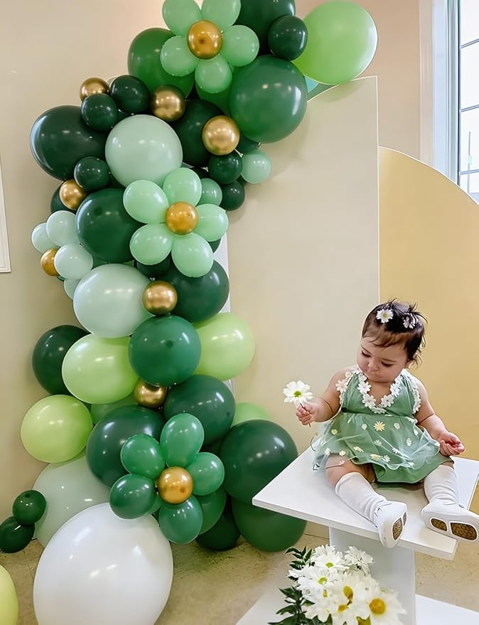 Green Balloon Arch Garland Kit,131PCS Graduation Balloon Arch Kit, Shades of Green and Gold Balloons in Different Sizes for Graduation Party 2026, Jungle Safari Birthday, Baby Shower Decor