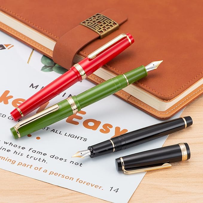 Jinhao 82 Avocado Green Acrylic Fountain Pen, Iridium Bent Nib Classic Design Smooth Writing Pen with Ink Converter (Gold Trim)