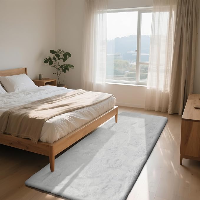 Soft Runner Rugs for Bedroom, White 3x7 Area Rugs Fluffy Rug Shag Area Rug Carpet, Bedside Rug for Living Room Bedroom Room Home Decor