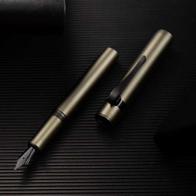 HONG DIAN M2 Black Forest Mini Fountain Pen, Fine Soft Nib & Sleek Shape Aluminium Short Pocket Travel Pen (Army Green)