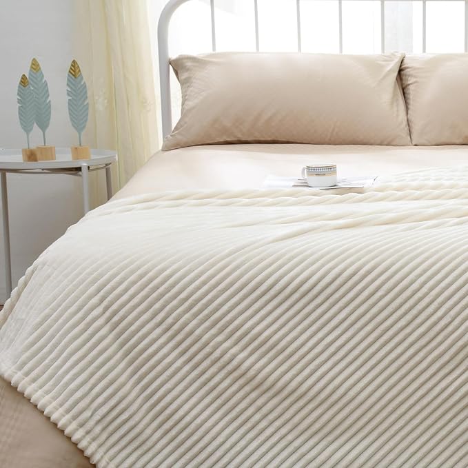 Vessia Flannel Fleece Throw Blanket for Couch, Sofa, Bed, 300GSM Microfiber Cream Striped Chair Blanket, Super Soft Warm Cozy Lightweight Ribbed Throw for All-Season