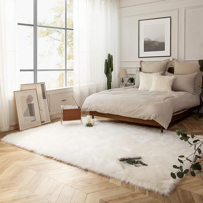 Ashler Faux Fur Rug, Fluffy Shaggy Area Rug Ultra Soft 6 x 9 Feet Rectangle Fur Rug White Fuzzy Rug Machine Washable Shag Rug, Nursery Decor Throw Rugs for Bedroom, Kids Room, Living Room