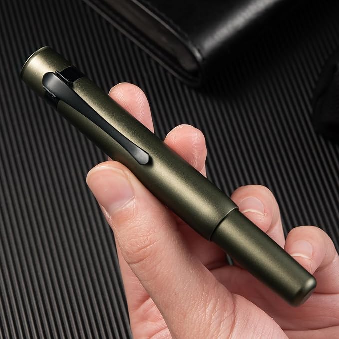 HONG DIAN M2 Black Forest Mini Fountain Pen, Fine Soft Nib & Sleek Shape Aluminium Short Pocket Travel Pen (Army Green)