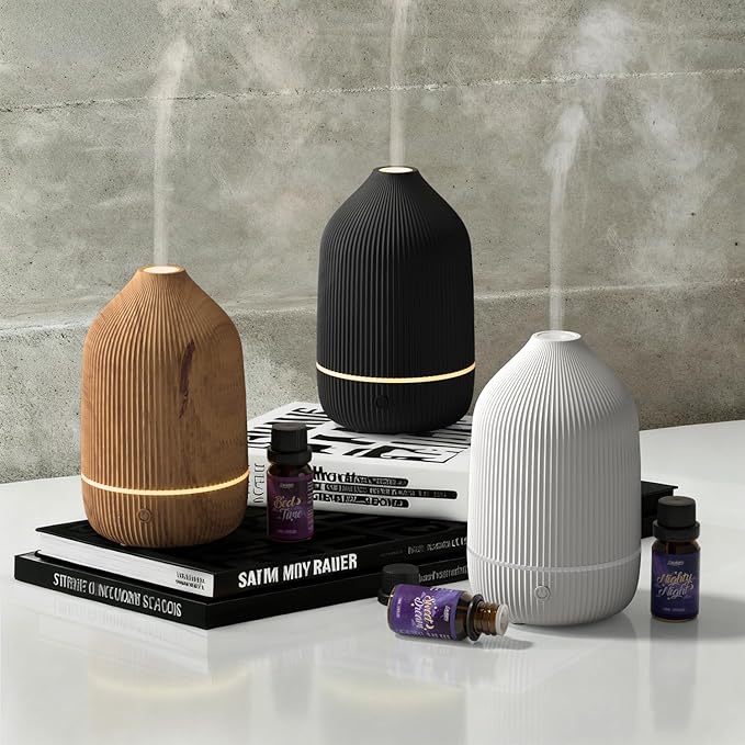 Essential Oil Diffuser, 100ml Aromatherapy Diffuser, Mini Ultrasonic Diffuser for Essential Oil, Home, Office, Cool Mist Humidifier with 7 Led Light, Auto Shut-Off, Black