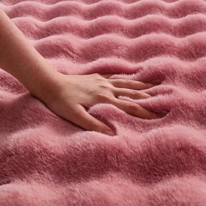 Dusty Rose Rabbit Plush Rug 5'x7', Fluffy Shaggy Area Rug for Nursery & Kids Room, Faux Fur Carpet for Girls Bedroom, Living Room, Teen Decor