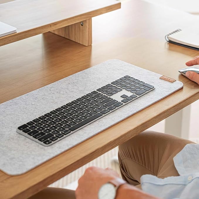Desky Cork & Felt Mouse Pad – Dual-Sided Mini Desk Mat with Non-Slip Cork & Felt, Anti-Scratch Surface for Laptop or Mouse Use (11" x 8.6", Light Grey)