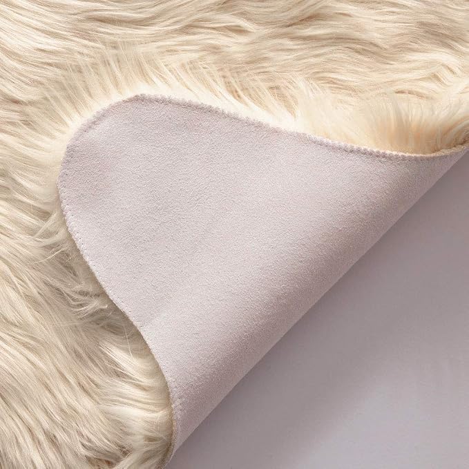 MIULEE Luxury Super Soft Fluffy Area Rug Faux Fur Sheepskin Rug Decorative Plush Shaggy Carpet for Bedside Sofa Floor 3 x 5 Feet, Light Yellow