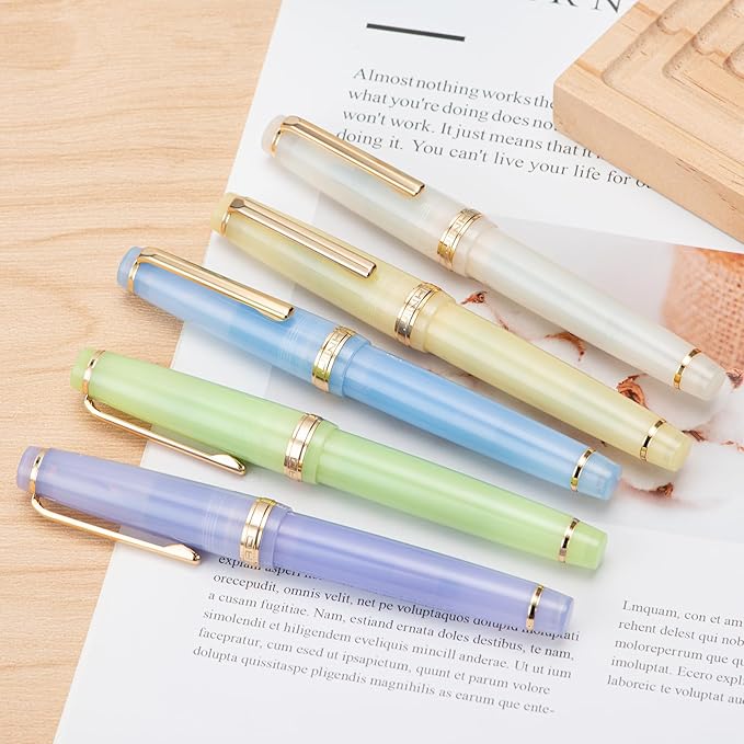 Jinhao 82 Acrylic Fountain Pen, Iridium Fine Nib with Ink Converter, Transparent Purple Classic Design Smooth Writing Pen (Gold Trim)