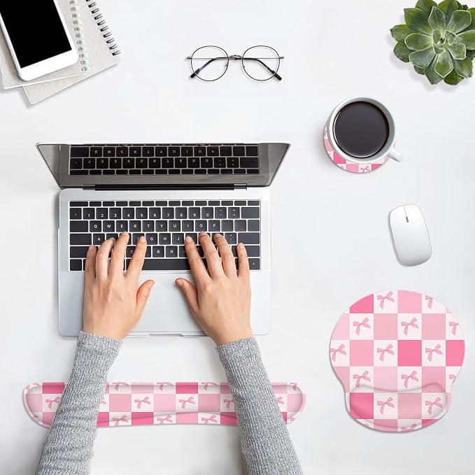 Britimes Pink Bow Checkered Cute Retro Kawaii Ergonomic Mouse Pad Set with Wrist Rest Non-Slip Rubber Base Wrist Cushion Support and Coasters Mousepad with Wrist Support for Computer Keyboard and Desk