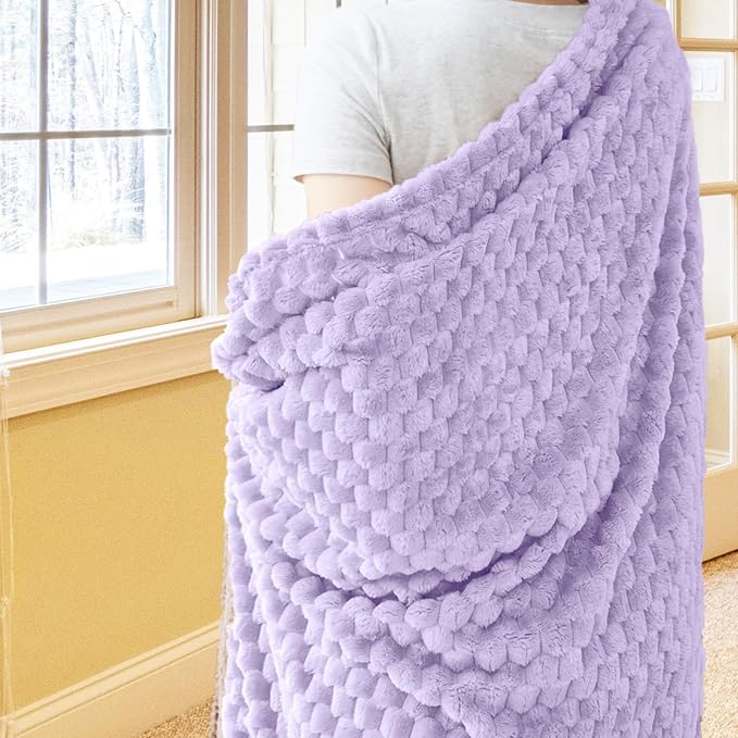 Vessia Flannel Fleece Twin Size Blanket(60x80 inch), 3D Jacquard Light Purple Fuzzy and Warm Blanket for Couch, Sofa, 300GSM Super Soft Touch Cozy Lightweight Bed Decor for All-Season