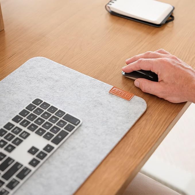 Desky Cork & Felt Desk Pad – Dual-Sided Mat with Natural Cork & Soft Felt, Non-Slip Desk Protector for Home Office, Anti-Scratch Surface (35.4" x 11.8", Dark Grey)