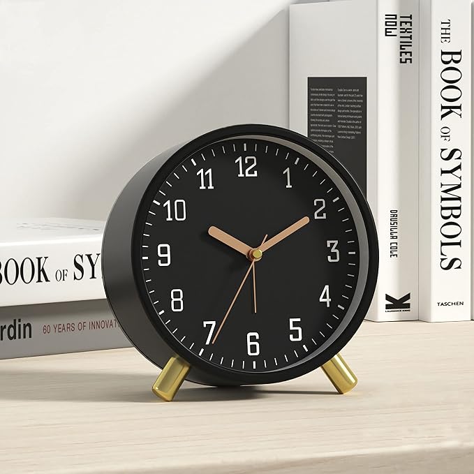SHISEDECO Small Analog Alarm Clock, Battery Operated Desk Clock, Black | Bedside Analog Non-Ticking Silent Small Deskclock Battery Operated for Living Room, Bedroom, Office
