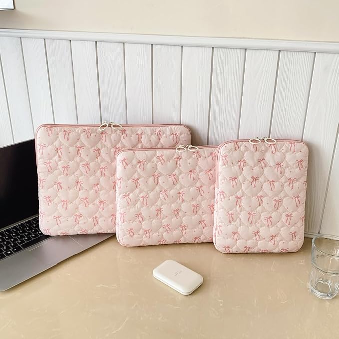 Puffy Laptop Sleeve 13-15 Inch, Cute Bow Laptop Protective Case, Quilted Padded Computer Cover, Aesthetic Carrying Tablet Bag (A04-Pink, 13-14inch)