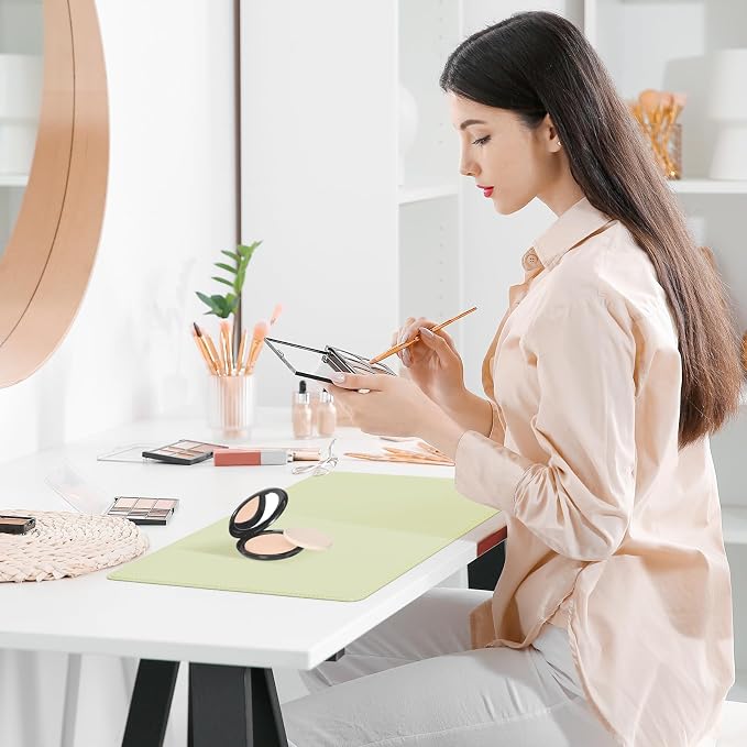 Makeup Mat, Dual-Sided Waterproof Vanity Protector Mat, Non-Slip PU Laptop Pad, Large Mouse Mat, Dresser Cover Accessories, Writing Desk Pad for Office and Home Decor, Green 23.6x11.8in