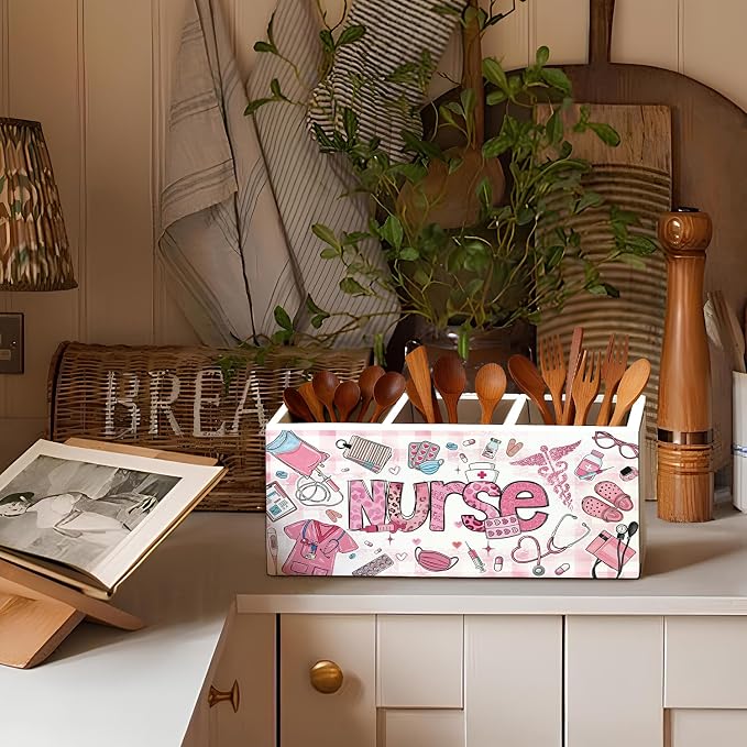 Pink Nurse Pen Holder, Nurses Appreciation Gifts Pencil Holder for Desk, Nurse Office Decor, Nursing Nurses Gifts for Women Wooden Box Sign Decorations for Office Desk Tabletop