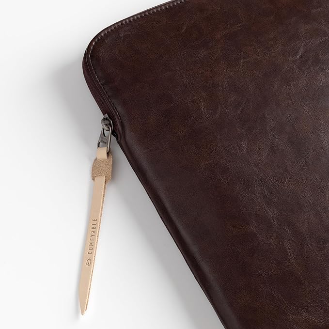 Comfyable Slim Protective Laptop Sleeve Compatible with 13/13.3/14 Inch MacBook Air & MacBook Pro, Mac Travel Case, Laptop Pouch, Slim PU Leather Cover M5/M4/M3/M2/M1 2025-2021, Briarwood