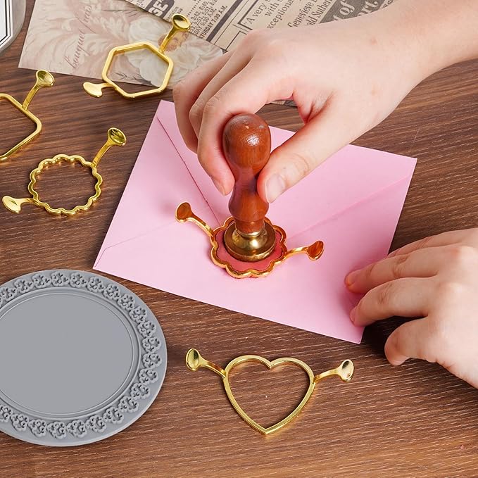 cnomg 7pcs Metal Wax Seal Molds Gold Wax Seal Mat Wax Seal Molds kit for Invitations Envelopes Gifts Wine Packaging
