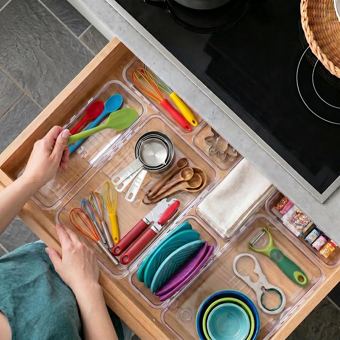 16 Pcs Extendable Clear Drawer Organizer|2-Size Expandable Drawer Dividers | Expanding Plastic Storage Boxes, Arcrylic Storage Bins for Vanity Makeup Drawer Dresser Kitchen Utensils DIY Desk Office