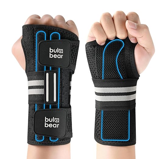 Carpal Tunnel Wrist Brace, Equipped with 3 Ergonomic Splints, Breathable Wrist Support for Men & Women, Night & Work Support, Pain Relief, Tendonitis, Sprain, Rigid Hand Brace for Arthritis (Right Hand, Black/White, Small)