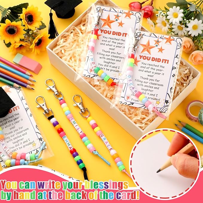 Suncalla 984 Pcs 24 Set End of Year Gift Keychain Making Kit Graduation Keychain Senior Gift Crafts Name Letter Bead Adjustable Cards Strings Kit DIY Accessories Congrats Grad Party Favors for Adult